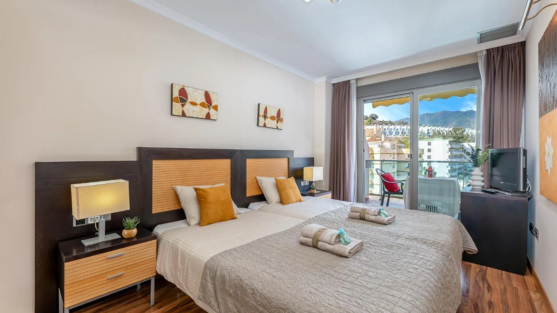 797 Holiday Rentals - Arcosur 4- Elegante Apartamento A 1 Min De La Playa Arroyo De La Miel Spain
