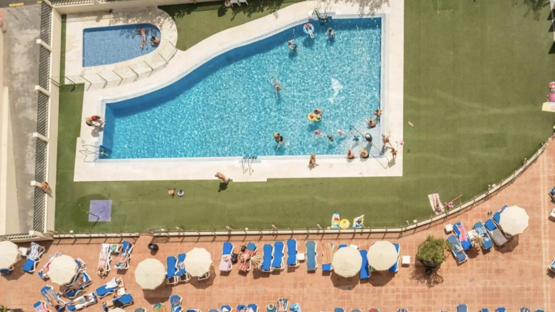 797 Holiday Rentals - Arcosur 4- Elegante Apartamento A 1 Min De La Playa contacts
